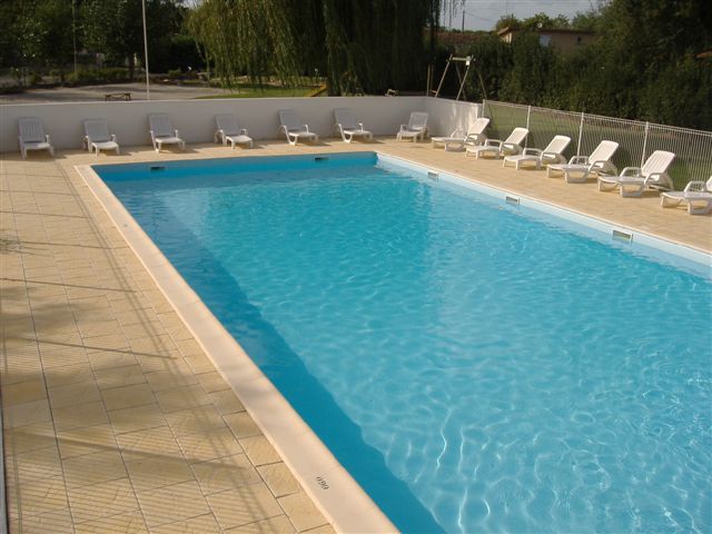 Piscine camping les peupliers